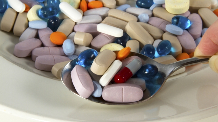 For Kids, Dietary Supplements May Pose Risks